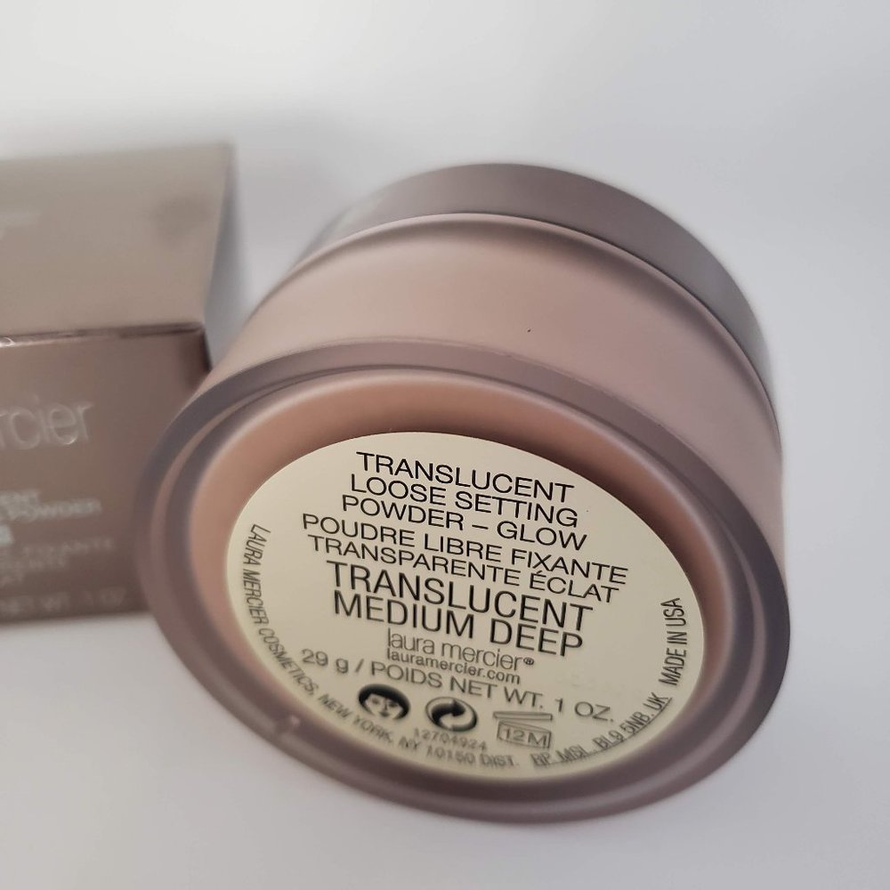 Laura Mercier Translucent Loose Setting Powder Glow - Picture 3 of 4
